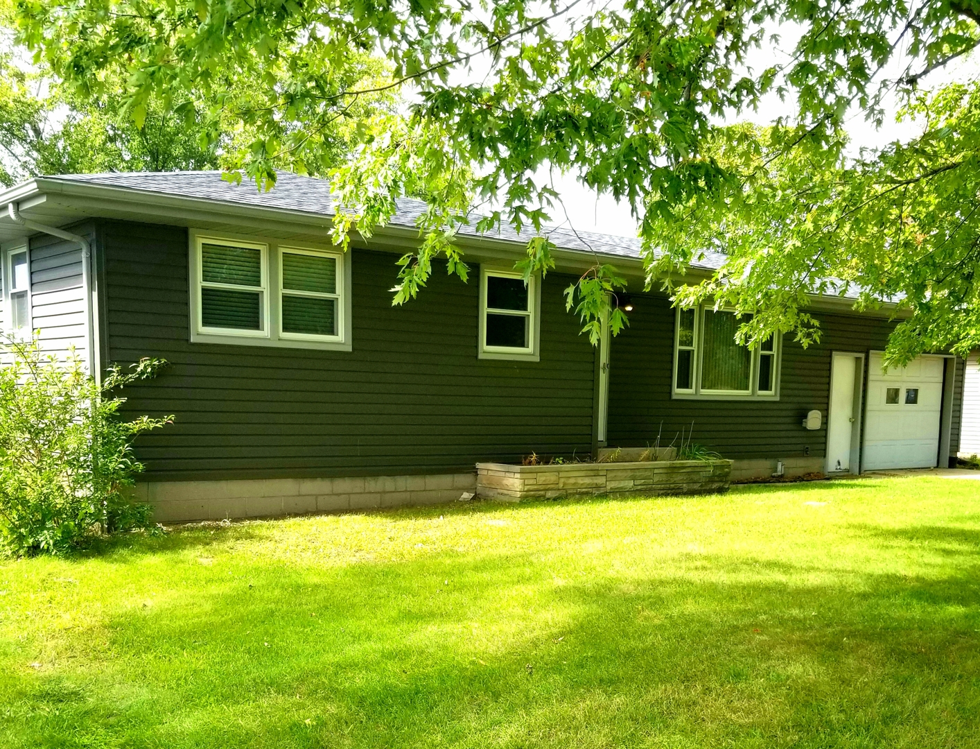 Listing image 4