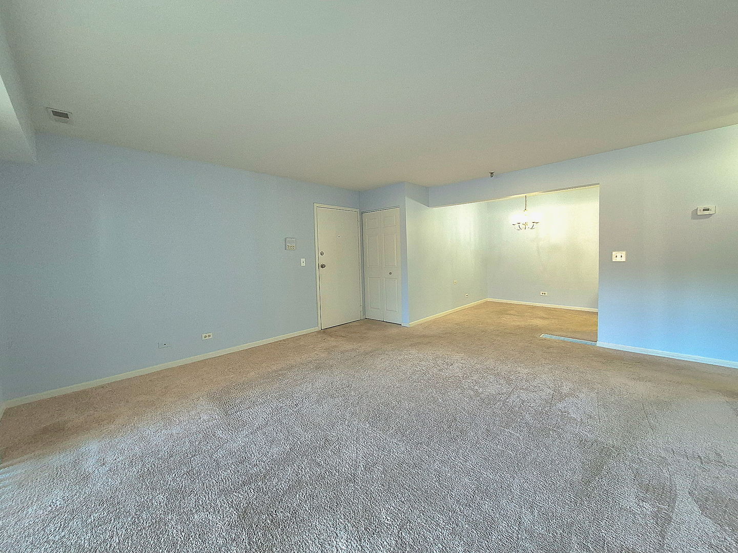 21W581 North Avenue 26