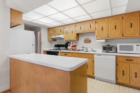 Tiny photo for 7811 160th Street, Tinley Park, IL 60477 (MLS # 12549843)