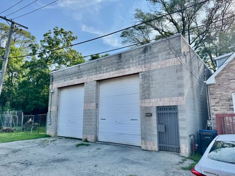 4101 S Oakley Avenue Chicago IL 60609