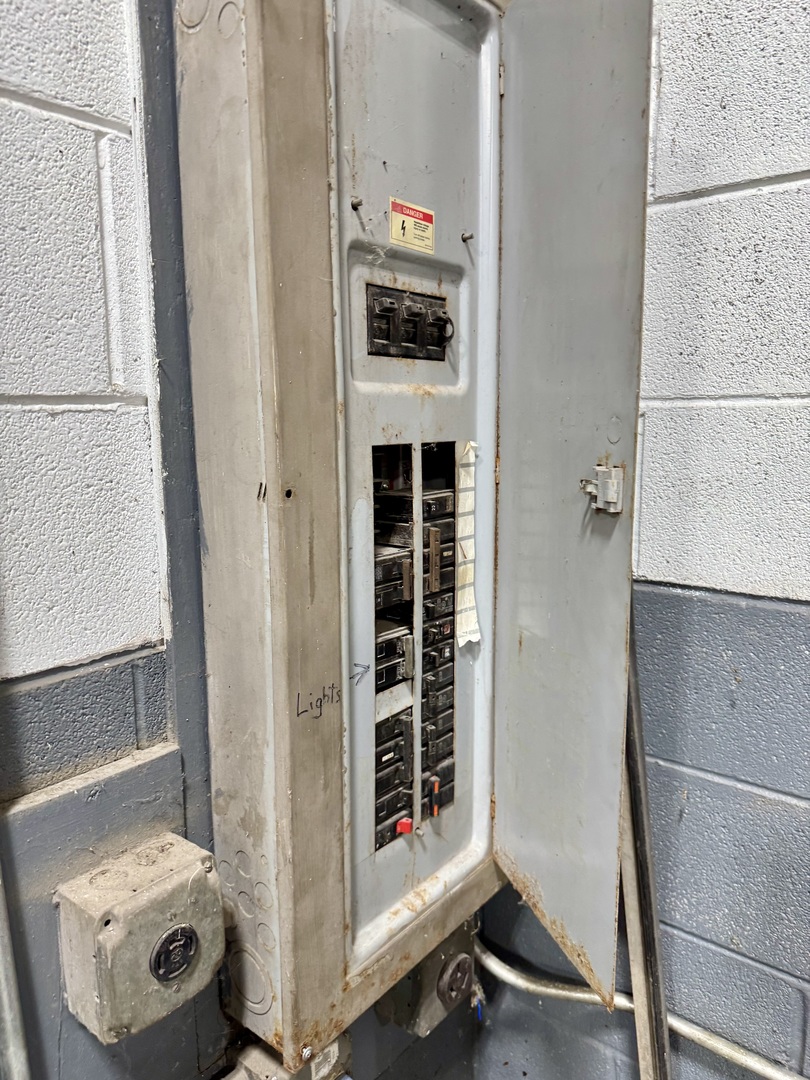 4101 S Oakley Avenue