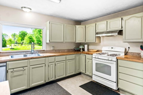 Tiny photo for 209 Woodrig Road, Bloomington, IL 61704 (MLS # 12663762)