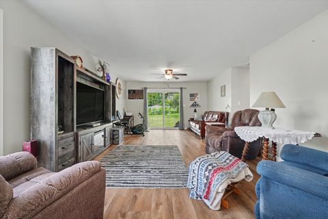 Tiny photo for 311 E Meuser Drive, Paxton, IL 60957 (MLS # 12696458)