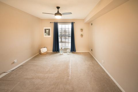 Tiny photo for 5000 Carriageway Drive #211, Rolling Meadows, IL 60008 (MLS # 12580002)