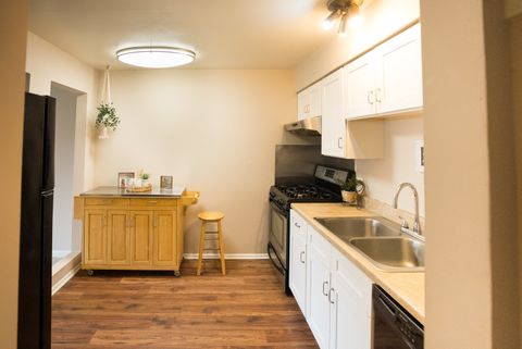 Tiny photo for 5000 Carriageway Drive #211, Rolling Meadows, IL 60008 (MLS # 12580002)