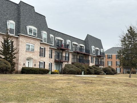 Tiny photo for 5000 Carriageway Drive #211, Rolling Meadows, IL 60008 (MLS # 12580002)