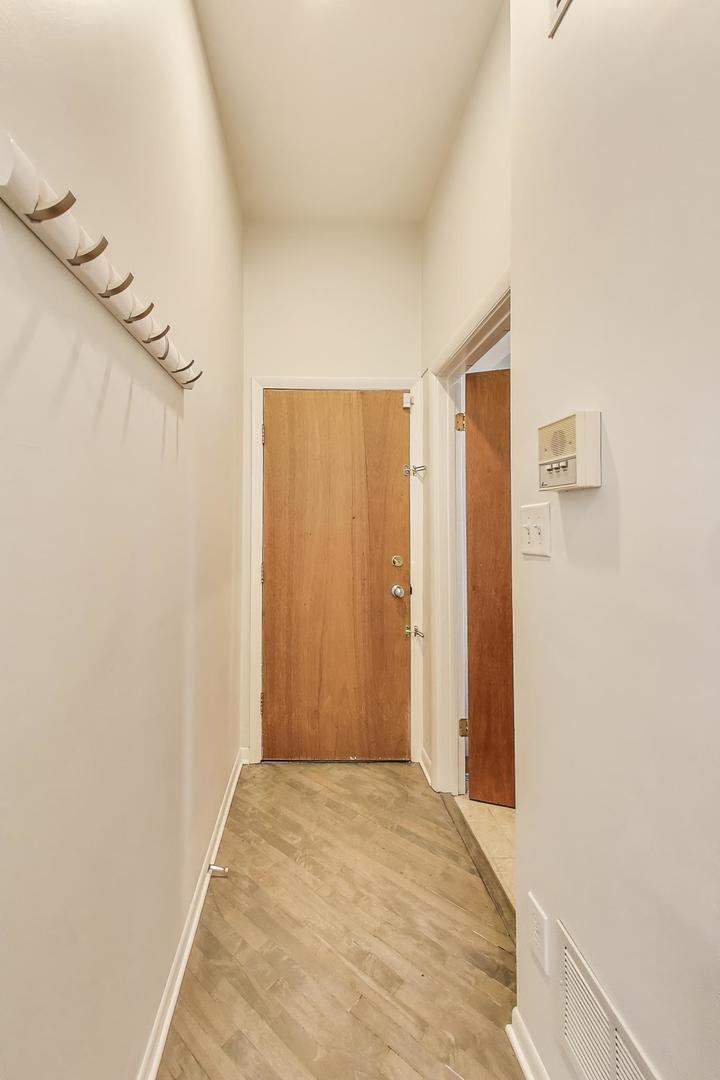 1329 W Chicago Avenue 2R