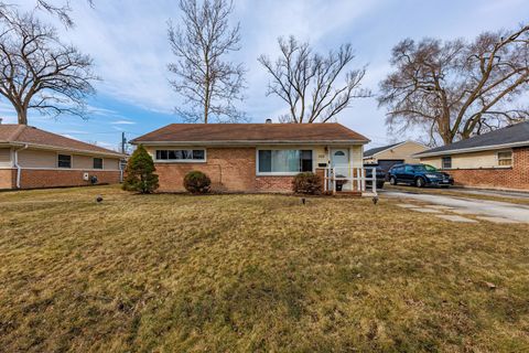 Tiny photo for 309 Blackhawk Drive, Park Forest, IL 60466 (MLS # 12575713)
