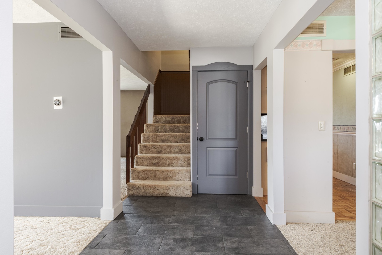 103 N Somerset Drive