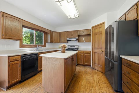 Tiny photo for 307 W Schaumburg Road, Streamwood, IL 60107 (MLS # 12655585)