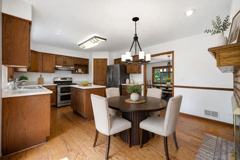 Tiny photo for 307 W Schaumburg Road, Streamwood, IL 60107 (MLS # 12655585)