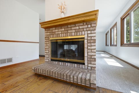 Tiny photo for 307 W Schaumburg Road, Streamwood, IL 60107 (MLS # 12655585)
