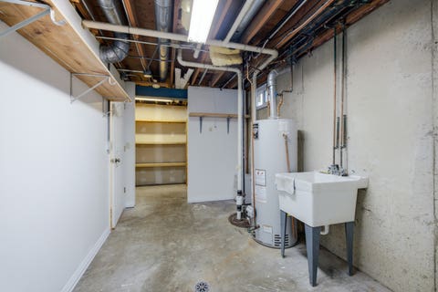 Tiny photo for 307 W Schaumburg Road, Streamwood, IL 60107 (MLS # 12655585)