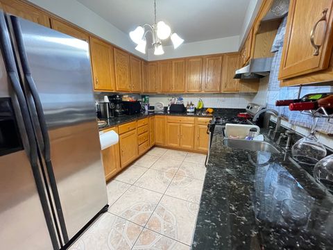 Tiny photo for 2970 W Nelson Street, Chicago, IL 60618 (MLS # 12576952)