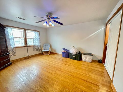 Tiny photo for 2970 W Nelson Street, Chicago, IL 60618 (MLS # 12576952)