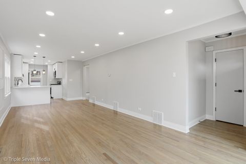 Tiny photo for 3829 W 109th Street, Chicago, IL 60655 (MLS # 12577767)