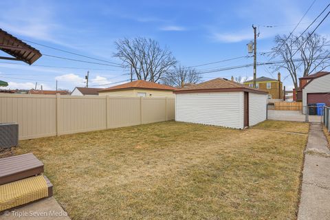 Tiny photo for 3829 W 109th Street, Chicago, IL 60655 (MLS # 12577767)