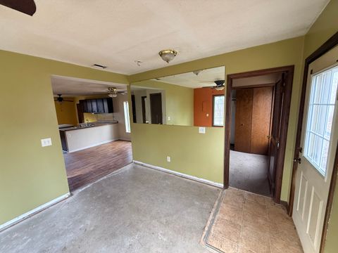 Tiny photo for 1417 W 12th Street, Davenport, IA 52804 (MLS # 12601023)