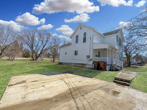 Tiny photo for 1415 S Walnut Avenue, Freeport, IL 61032 (MLS # 12598822)