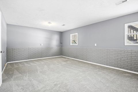 Tiny photo for 2823 Rutherford Drive, Bloomington, IL 61705 (MLS # 12551293)