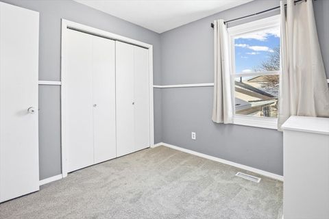 Tiny photo for 2823 Rutherford Drive, Bloomington, IL 61705 (MLS # 12551293)