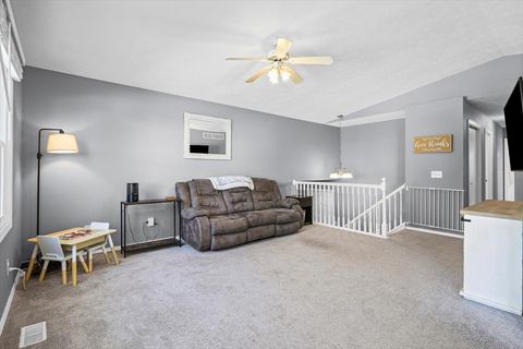 Tiny photo for 2823 Rutherford Drive, Bloomington, IL 61705 (MLS # 12551293)