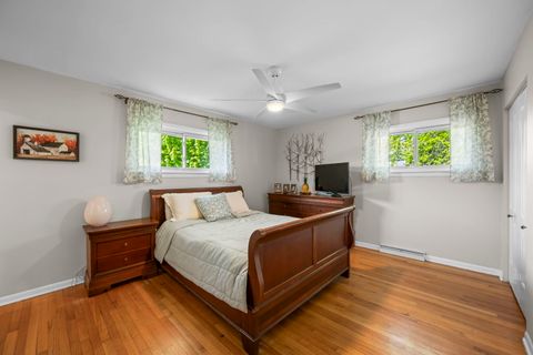 Tiny photo for 527 CUMNOR Court, Deerfield, IL 60015 (MLS # 12627625)