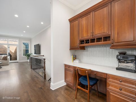 Tiny photo for 1532 W Wolfram Street, Chicago, IL 60657 (MLS # 12531691)