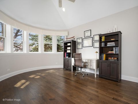 Tiny photo for 1532 W Wolfram Street, Chicago, IL 60657 (MLS # 12531691)