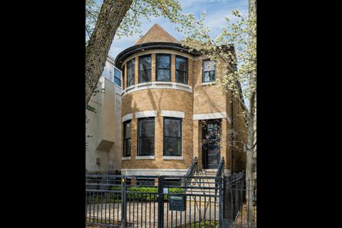 Photo of 1532 W Wolfram Street, Chicago, IL 60657 (MLS # 12531691)
