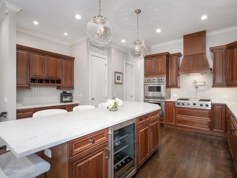 Tiny photo for 1532 W Wolfram Street, Chicago, IL 60657 (MLS # 12531691)