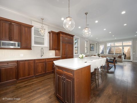 Tiny photo for 1532 W Wolfram Street, Chicago, IL 60657 (MLS # 12531691)