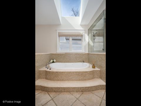 Tiny photo for 1532 W Wolfram Street, Chicago, IL 60657 (MLS # 12531691)