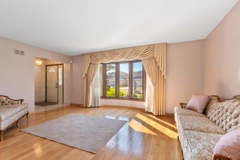 Tiny photo for 10737 Linder Avenue, Oak Lawn, IL 60453 (MLS # 12714209)