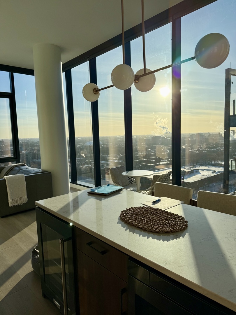 1101 W Van Buren Street 2002