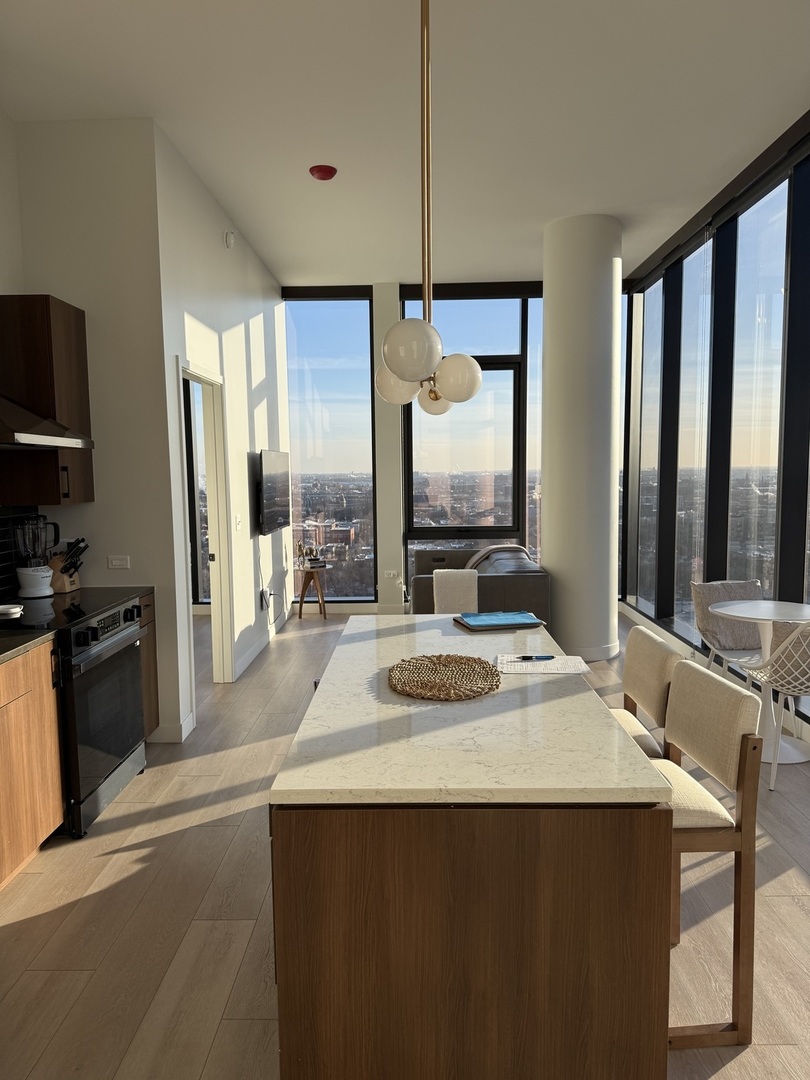 1101 W Van Buren Street 2002