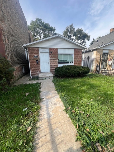 Tiny photo for 6750 S Racine Avenue, Chicago, IL 60636 (MLS # 12795661)