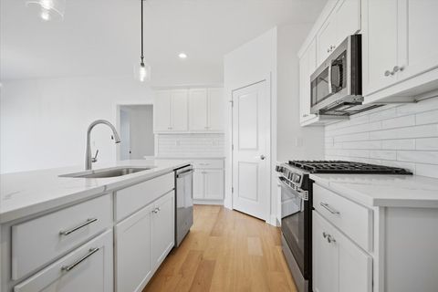 Tiny photo for 807 Verkler Court, Bloomington, IL 61704 (MLS # 12567123)