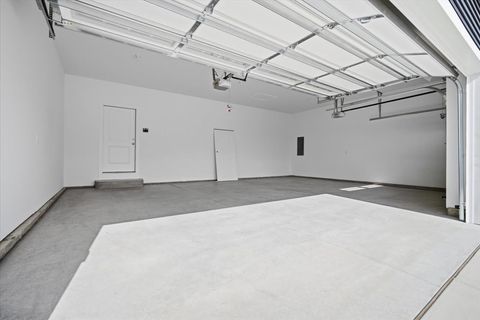 Tiny photo for 807 Verkler Court, Bloomington, IL 61704 (MLS # 12567123)