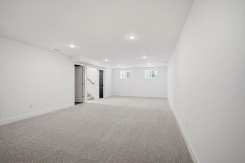 Tiny photo for 807 Verkler Court, Bloomington, IL 61704 (MLS # 12567123)