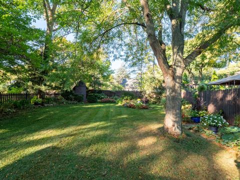 Tiny photo for 123 Ingleside Avenue, Aurora, IL 60506 (MLS # 12470392)