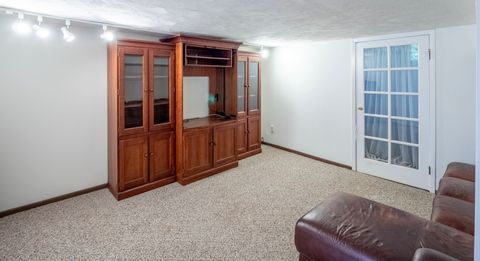 Tiny photo for 123 Ingleside Avenue, Aurora, IL 60506 (MLS # 12470392)
