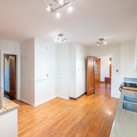 Tiny photo for 123 Ingleside Avenue, Aurora, IL 60506 (MLS # 12470392)