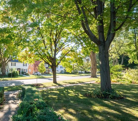 Tiny photo for 123 Ingleside Avenue, Aurora, IL 60506 (MLS # 12470392)
