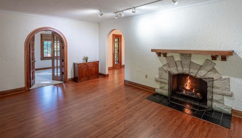 Tiny photo for 123 Ingleside Avenue, Aurora, IL 60506 (MLS # 12470392)