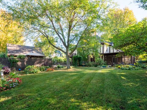 Tiny photo for 123 Ingleside Avenue, Aurora, IL 60506 (MLS # 12470392)