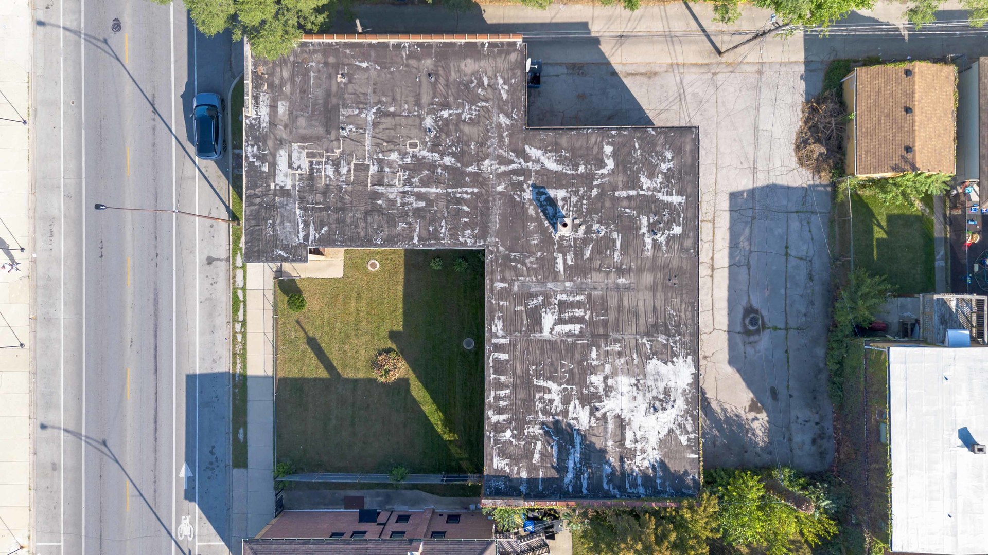 2537 E 83rd Street