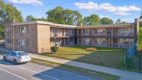 2537 E 83rd Street Chicago IL 60617