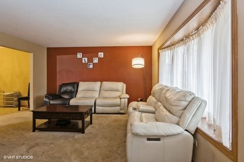 Tiny photo for 19265 Lange Street, Lansing, IL 60438 (MLS # 12524926)