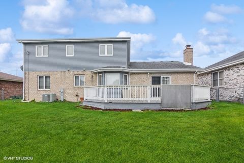 Tiny photo for 19265 Lange Street, Lansing, IL 60438 (MLS # 12524926)